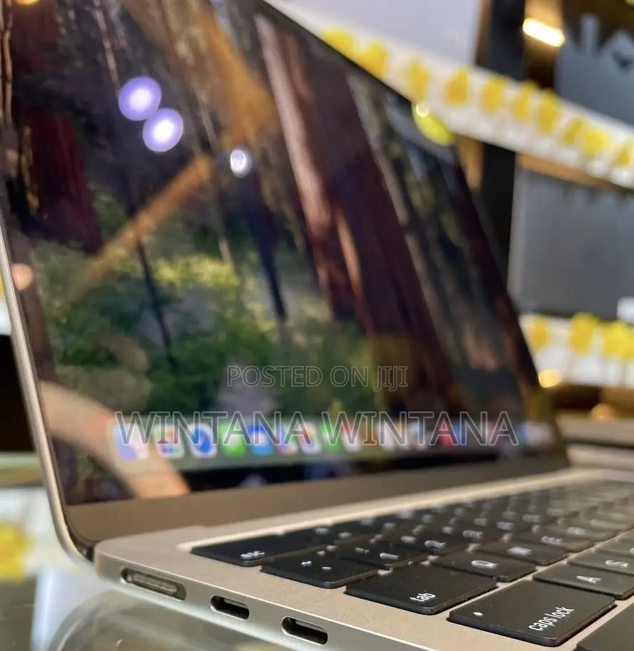 New Laptop Apple MacBook Air 2025 M4 16GB Apple M4 SSD 512GB