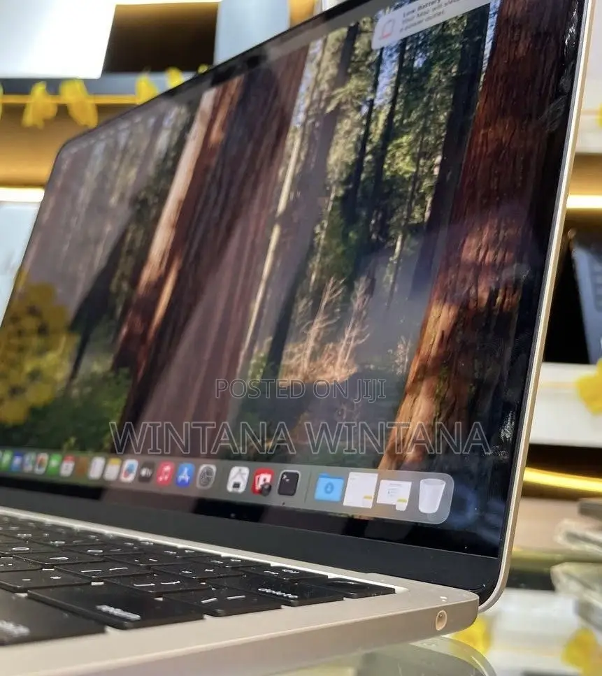 New Laptop Apple MacBook Air 2025 M4 16GB Apple M4 SSD 512GB