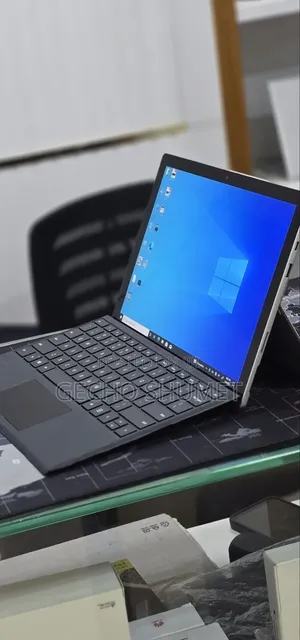 New Laptop Microsoft Surface Pro 7+ 16GB Intel Core i5 SSD 256GB