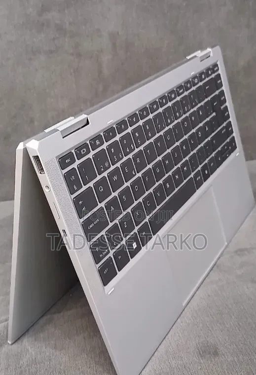 New Laptop HP EliteBook 1040 G8 16GB Intel Core i5 SSD 512GB