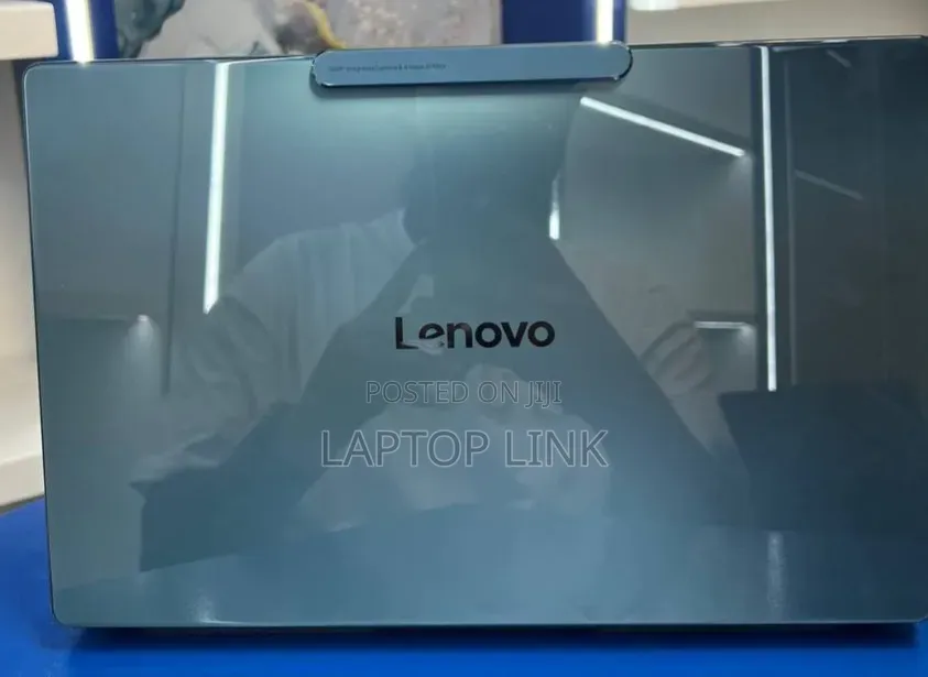 New Laptop Lenovo 16GB Intel Core Ultra 7 SSD 512GB
