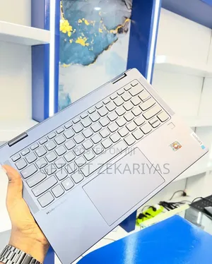New Laptop Lenovo Yoga 330 16GB AMD Ryzen 7 SSD 512GB