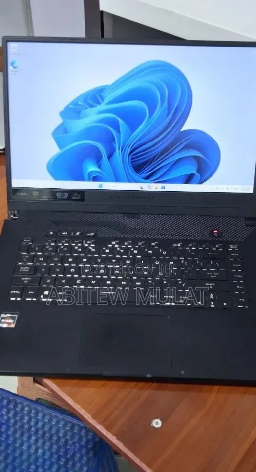 New Laptop Asus ROG Zephyrus G15 16GB AMD Ryzen 7 SSD 512GB