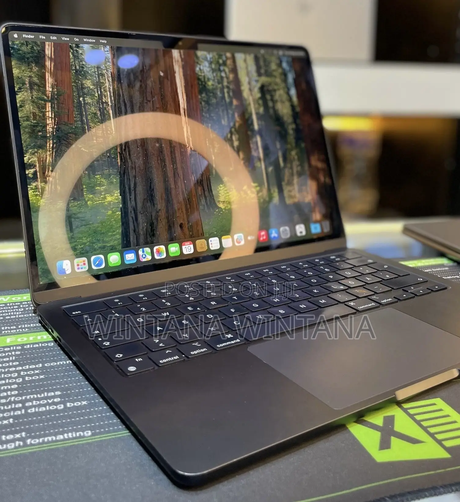 New Laptop Apple MacBook Air 2020 M1 8GB Apple M2 SSD 512GB