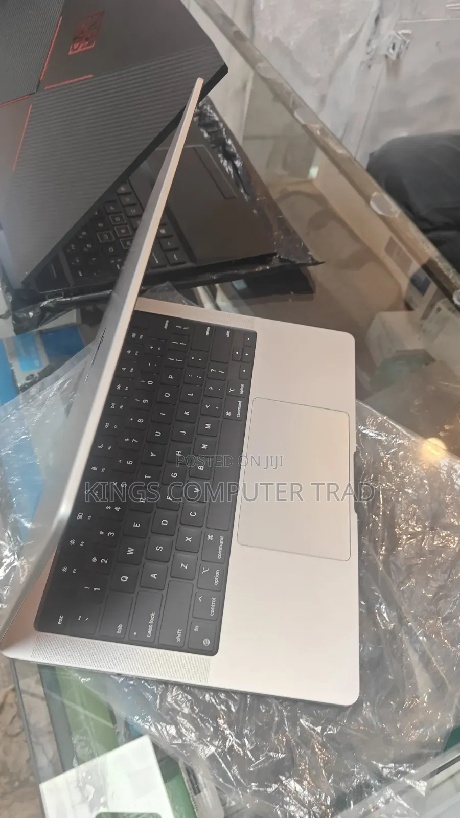 New Laptop Apple MacBook Pro 2024 M4 16GB Apple M4 Pro SSD 512GB