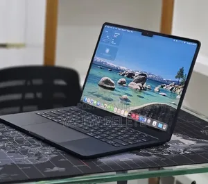 New Laptop Apple MacBook Air 2022 M2 8GB Apple M2 SSD 256GB