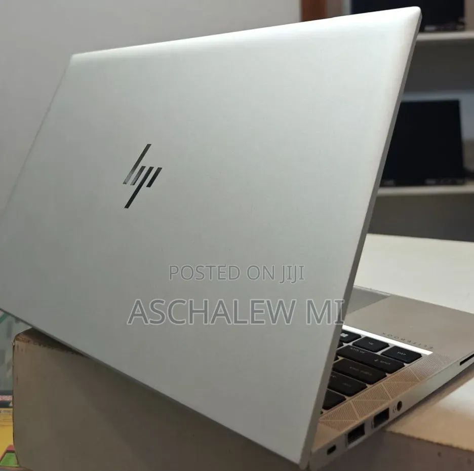 New Laptop HP EliteBook 840 G8 16GB Intel Core i5 SSD 512GB
