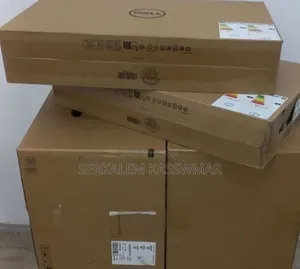 New Laptop Dell 8GB Intel Core i5 SSD 512GB