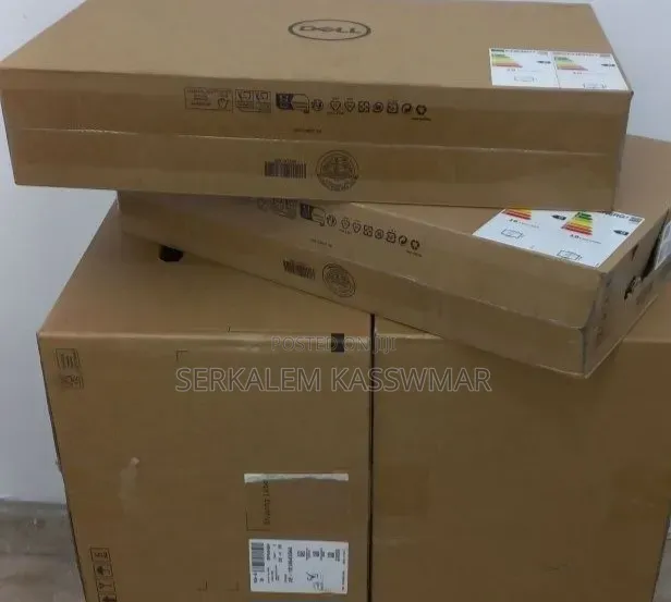 New Laptop Dell 8GB Intel Core i5 SSD 512GB