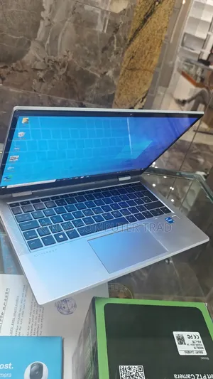 New Laptop HP EliteBook 830 G8 16GB Intel Core i5 SSD 512GB