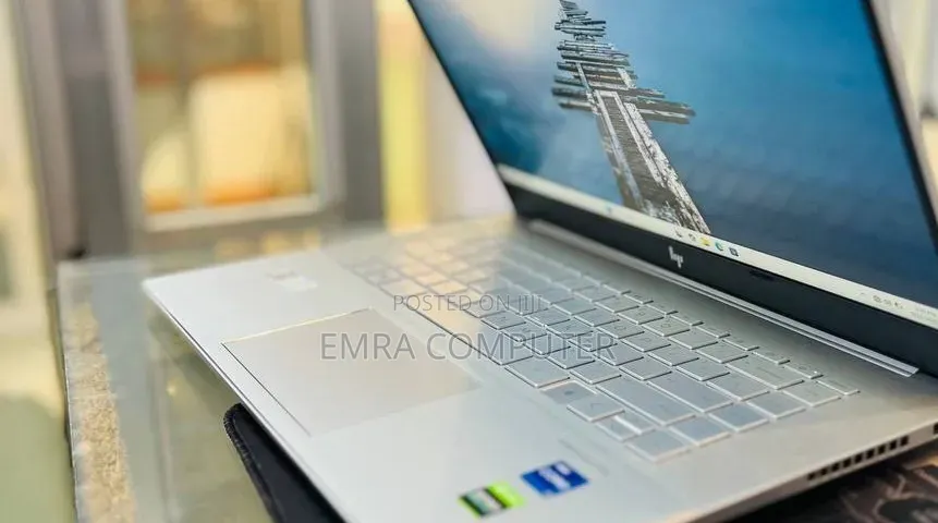 New Laptop HP Envy 15 16GB Intel Core i7 SSD 512GB