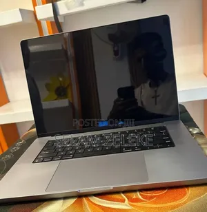 New Laptop Apple MacBook Pro 2021 M1 32GB Apple M1 Max SSD 1T