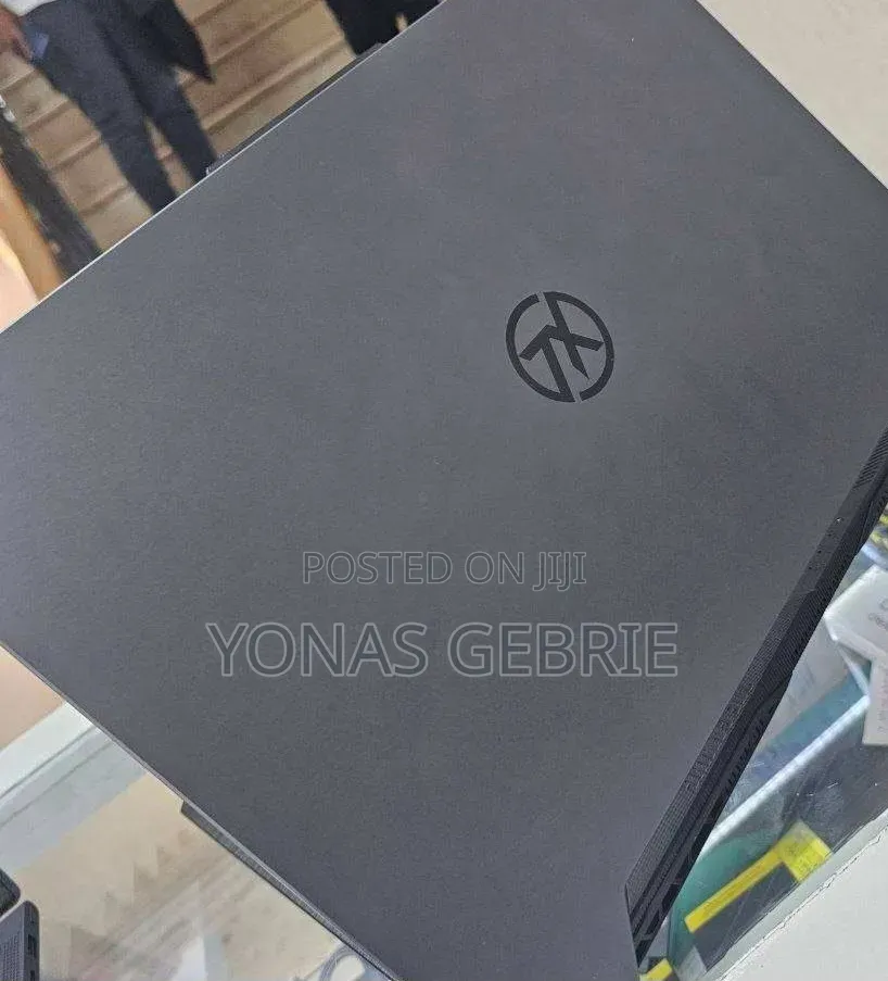 New Laptop Apple MacBook 16GB AMD Ryzen 7 SSD 512GB