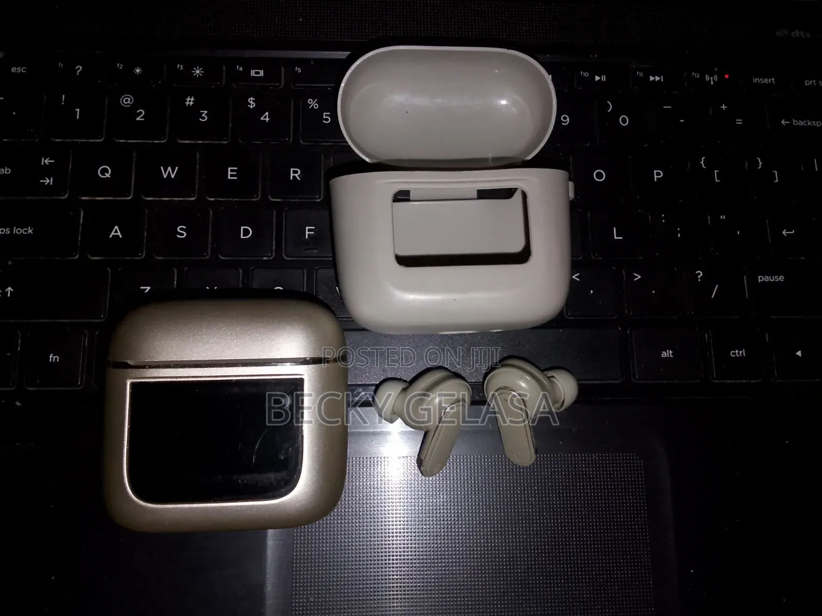 YW05 Smart Wireless Earbuds W/LCD Screen Charging Case&Noise Reduction