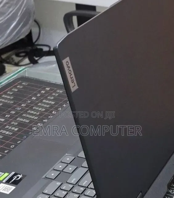 New Laptop Lenovo 16GB Intel Core i5 SSD 512GB
