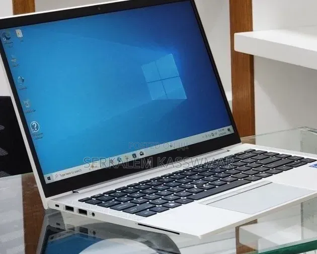 New Laptop HP EliteBook 840 G8 16GB Intel Core i5 SSD 512GB