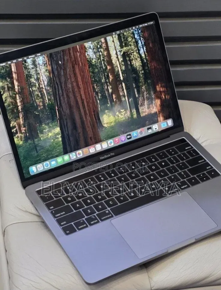 New Laptop Apple MacBook Pro 2019 16GB Intel Core i7 SSD 512GB