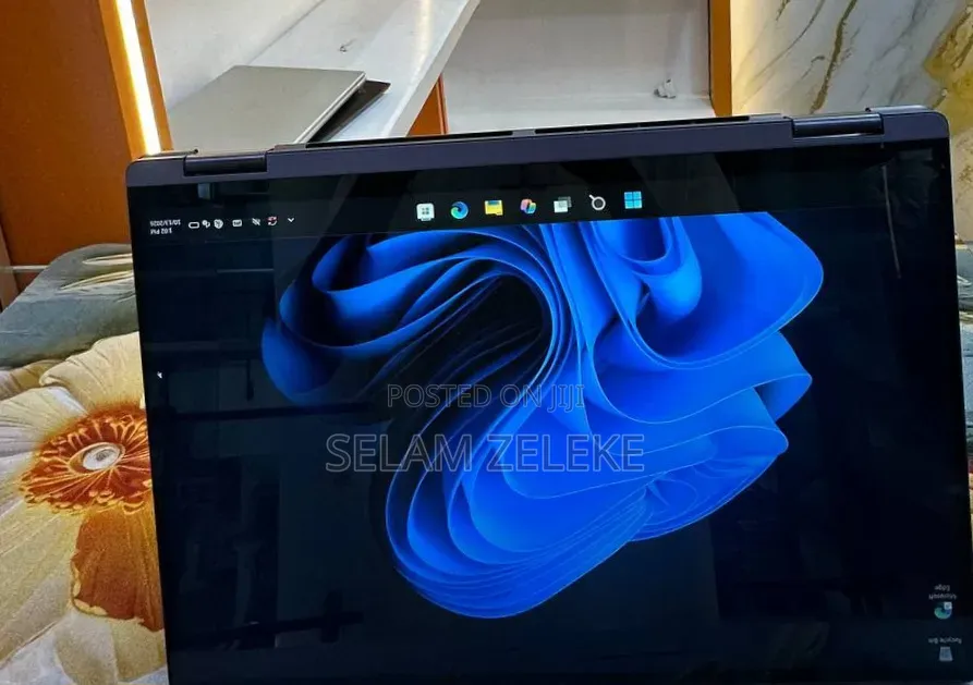 New Laptop Lenovo Yoga 9 16GB Intel Core Ultra 7 SSD 1T