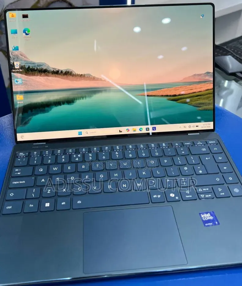 New Laptop Lenovo Yoga 11e 16GB Intel Core Ultra 7 SSD 512GB