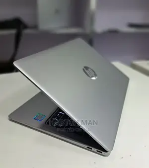 New Laptop HP EliteBook Folio 8GB AMD Ryzen 5 SSD 256GB