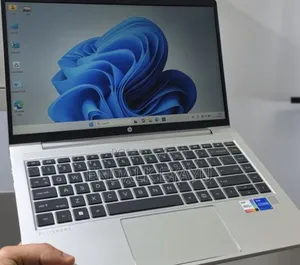 New Laptop HP EliteBook 640 G10 16GB Intel Core i7 SSD 1T