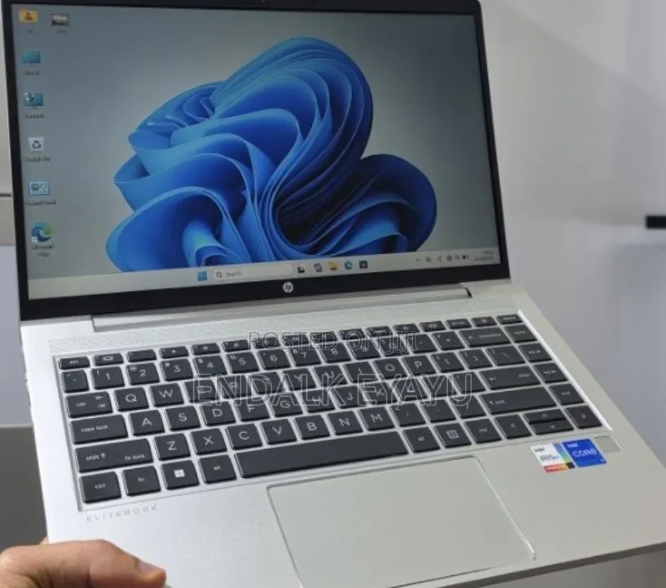 New Laptop HP EliteBook 640 G10 16GB Intel Core i7 SSD 1T