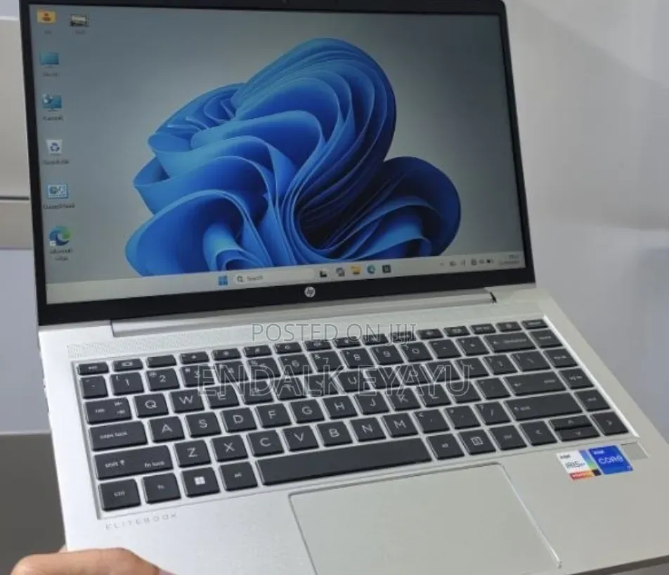 New Laptop HP EliteBook 640 G10 16GB Intel Core i7 SSD 1T
