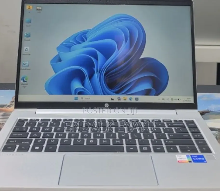 New Laptop HP EliteBook 640 G10 16GB Intel Core i7 SSD 1T