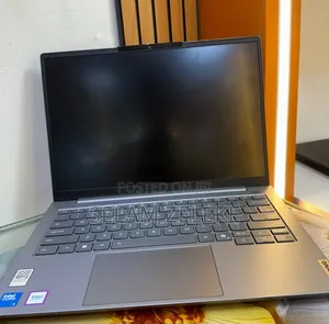 New Laptop Lenovo 16GB Intel Core 5 SSD 512GB