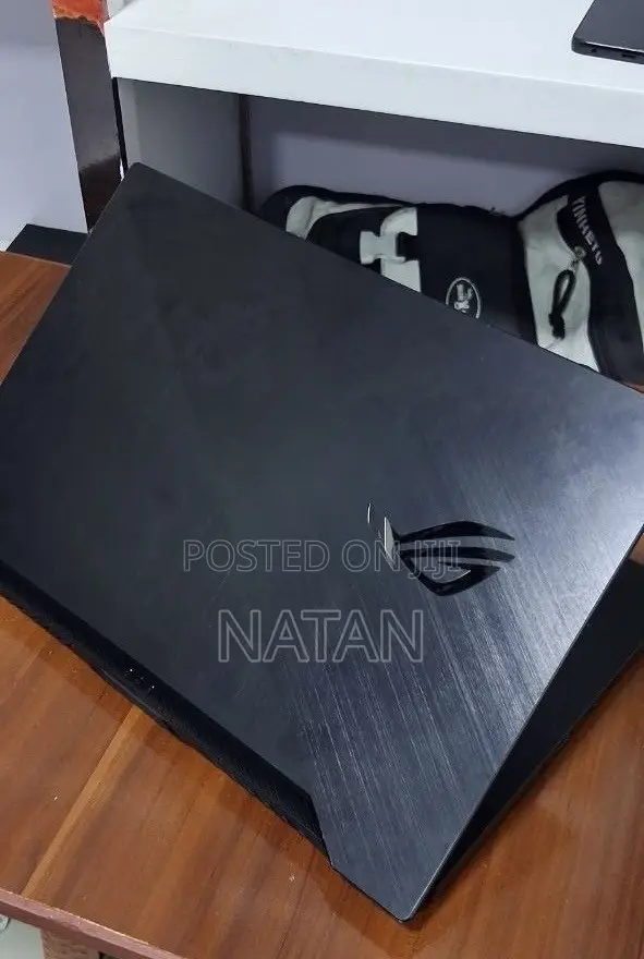 New Laptop Asus ROG Zephyrus G15 16GB AMD Ryzen 7 SSD 512GB