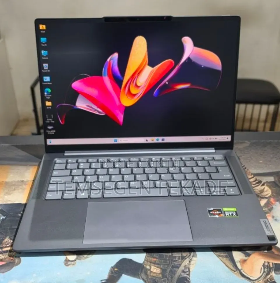New Laptop Lenovo Yoga Slim 7 16GB AMD Ryzen 7 SSD 512GB