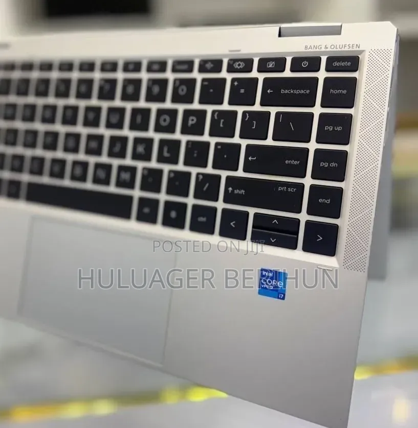 New Laptop HP EliteBook 1040 G8 16GB Intel Core i7 SSD 512GB