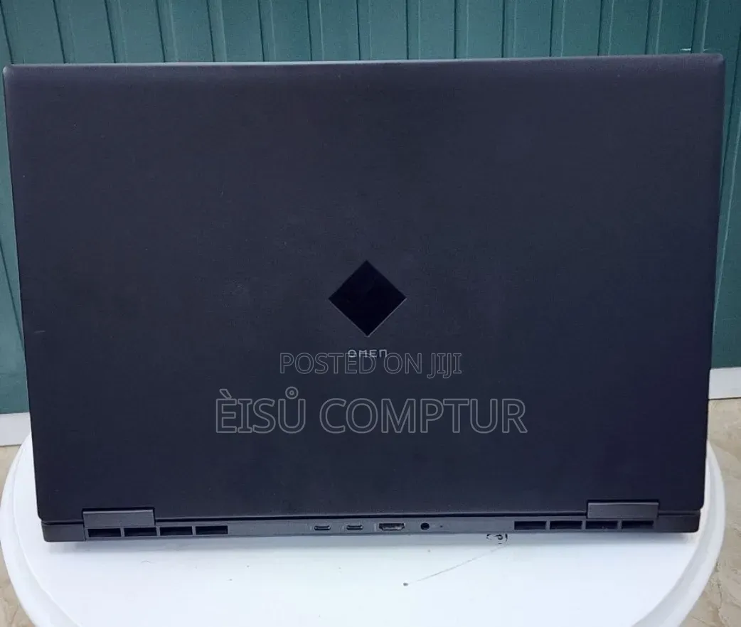 New Laptop HP Omen 16 16GB Intel Core i9 SSD 512GB