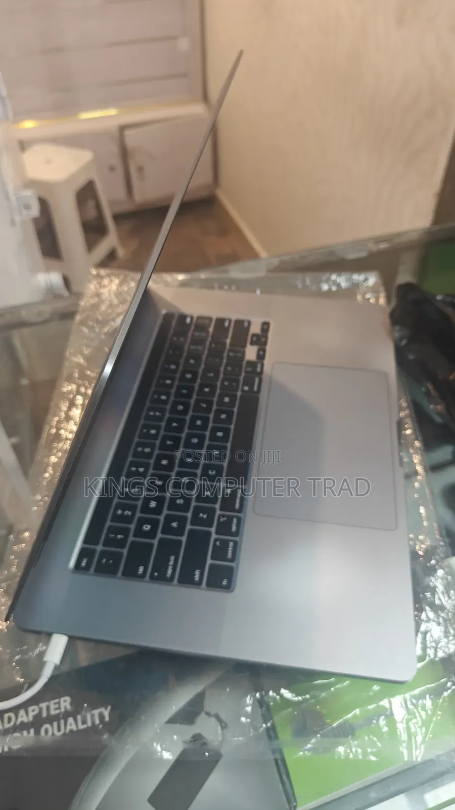 New Laptop Apple MacBook Pro 2019 64GB SSD 512GB