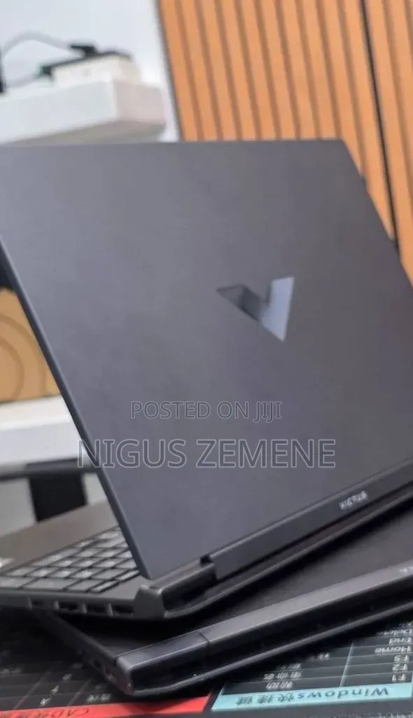New Laptop HP Victus 16 16GB AMD Ryzen 7 SSD 512GB