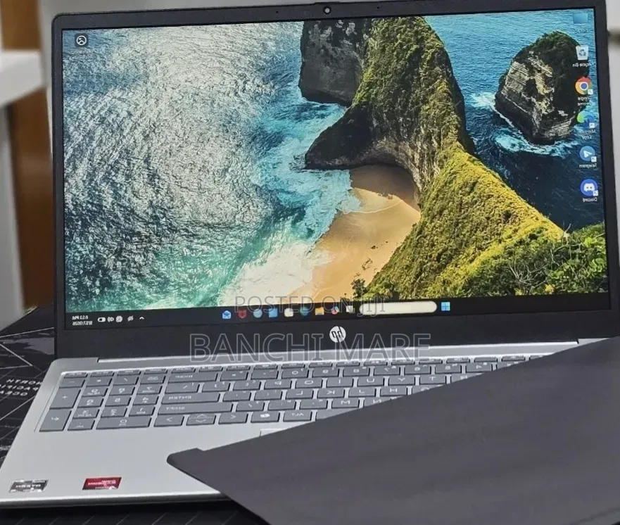 New Laptop HP Stream Notebook 8GB AMD Ryzen 5 SSD 512GB