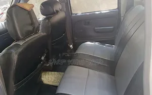 Toyota Hilux 2.5 Cab 2005 White