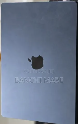 New Laptop Apple MacBook Air 2022 M2 8GB Apple M2 SSD 256GB