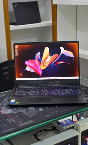 New Laptop Lenovo Ideapad 3 8GB Intel Core i5 SSD 512GB