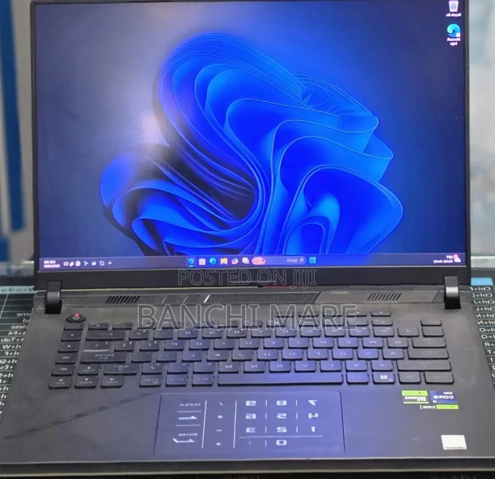 New Laptop Asus ROG Strix G15 32GB Intel Core i9 SSD 1T