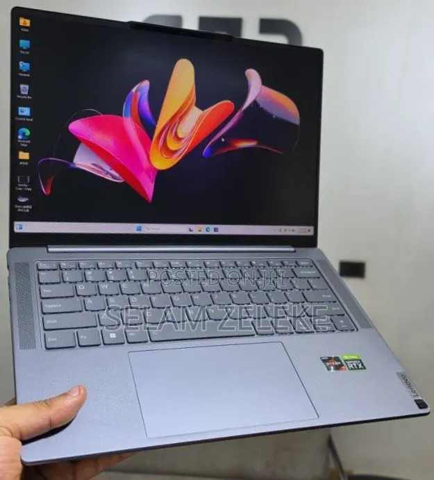 New Laptop Lenovo 16GB AMD Ryzen 7 SSD 512GB