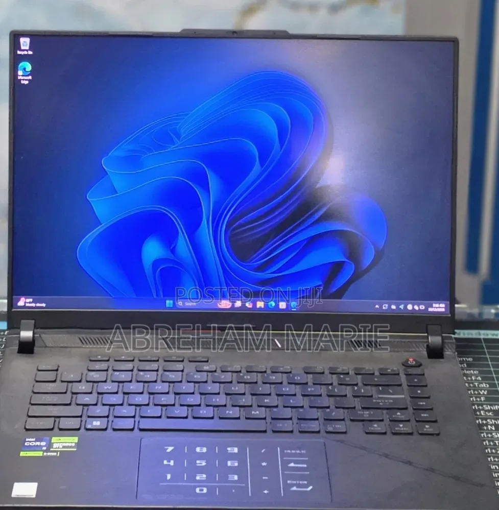 New Laptop Asus ROG Strix G15 32GB Intel Core i9 SSD 1T