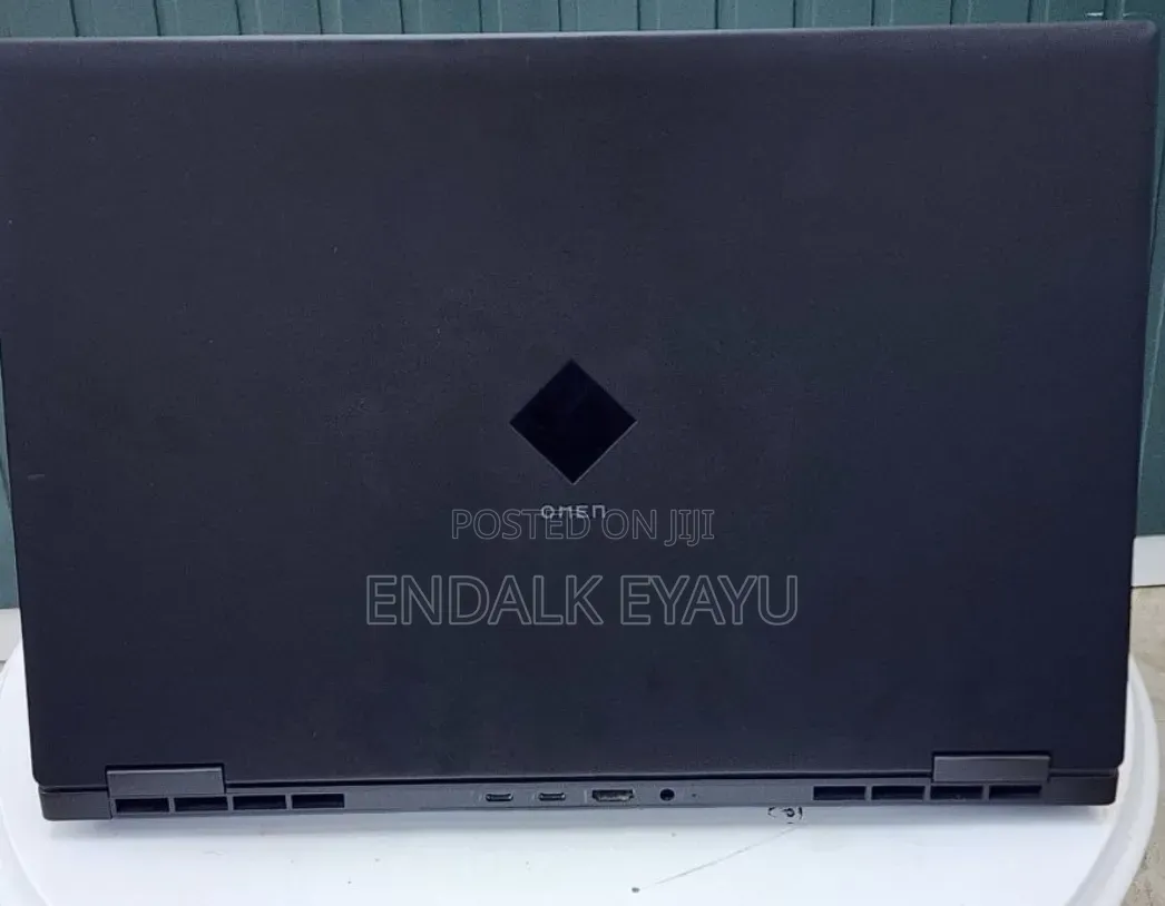 New Laptop HP Omen 16 16GB Intel Core i9 SSD 512GB