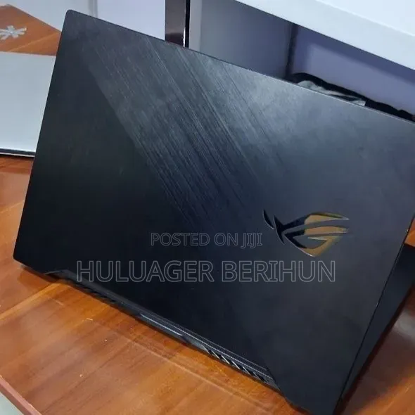 New Laptop Asus ROG Strix G15 16GB Intel Core Ultra 7 SSD 512GB