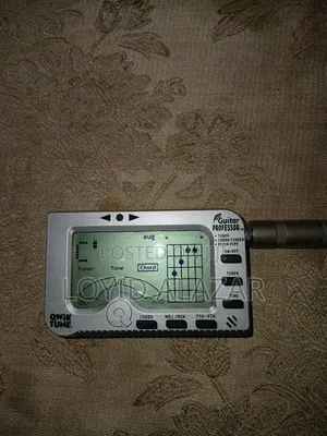 Guitar Tuner by (Qwik Tune)