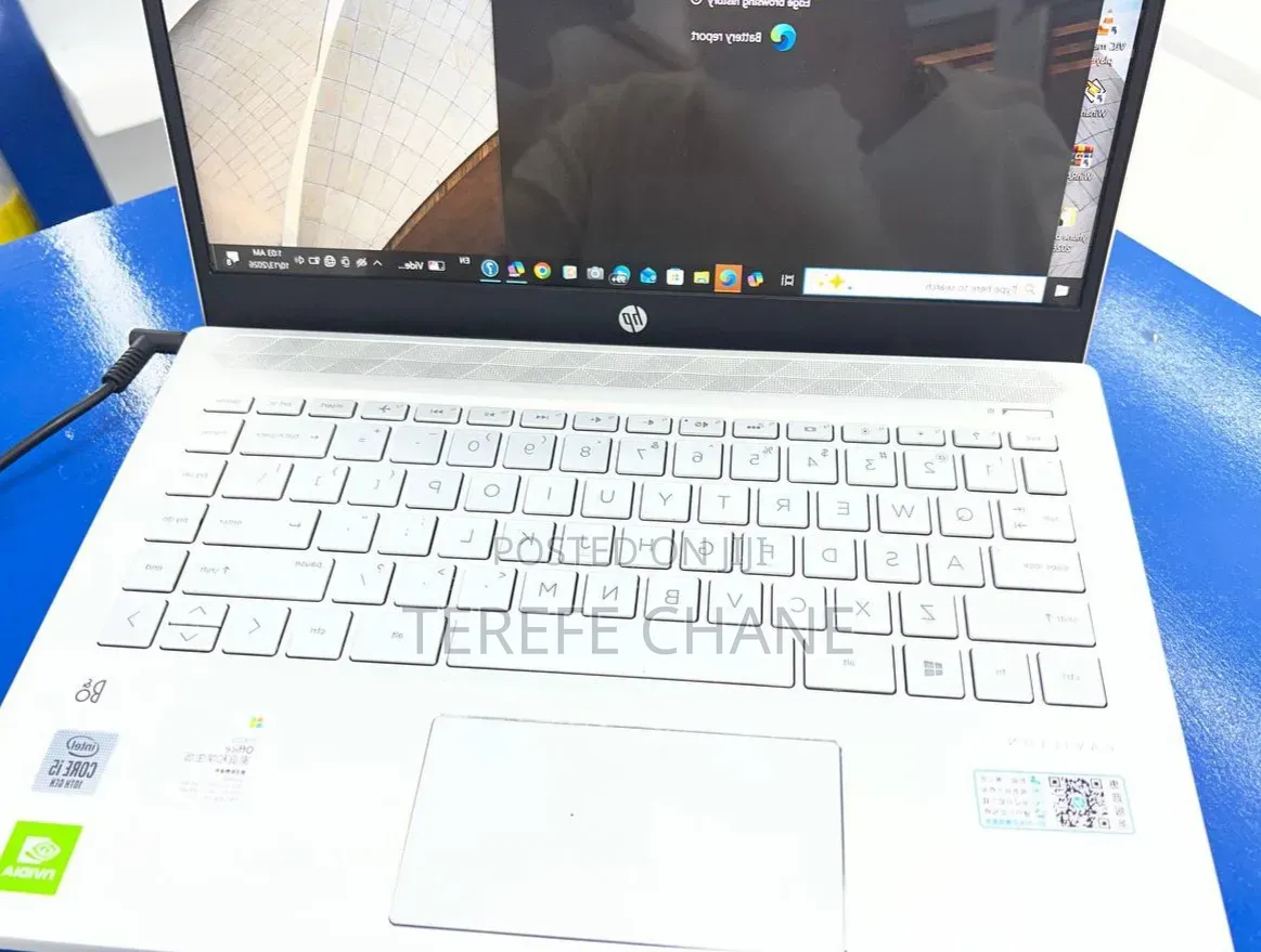 New Laptop HP Pavilion 14 8GB Intel Core i5 SSD 512GB