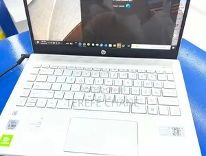 New Laptop HP Pavilion 14 8GB Intel Core i5 SSD 512GB