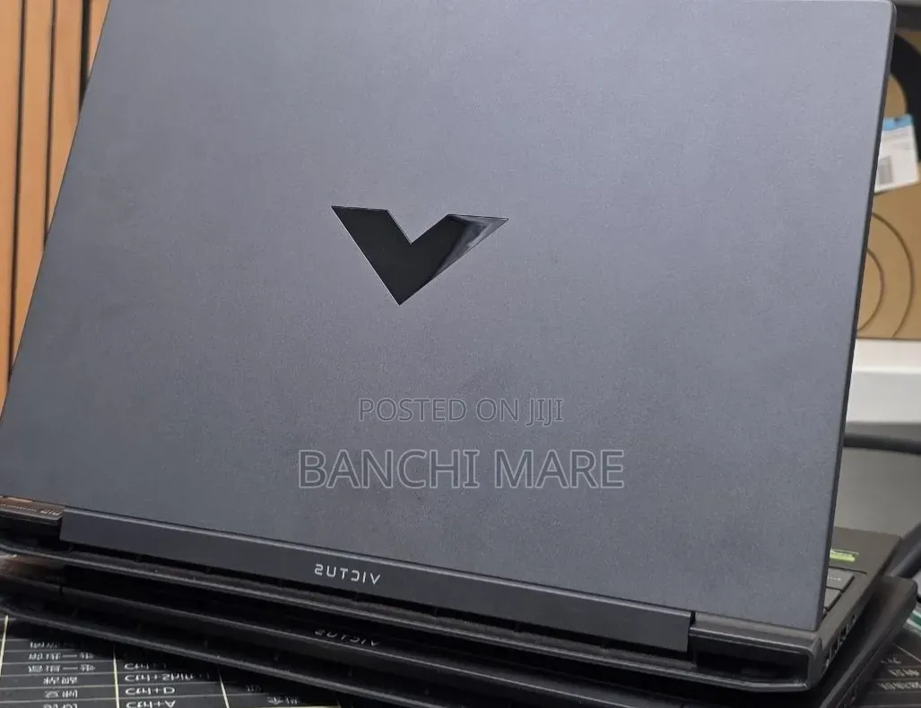 New Laptop HP Victus 16 16GB AMD Ryzen 7 SSD 512GB