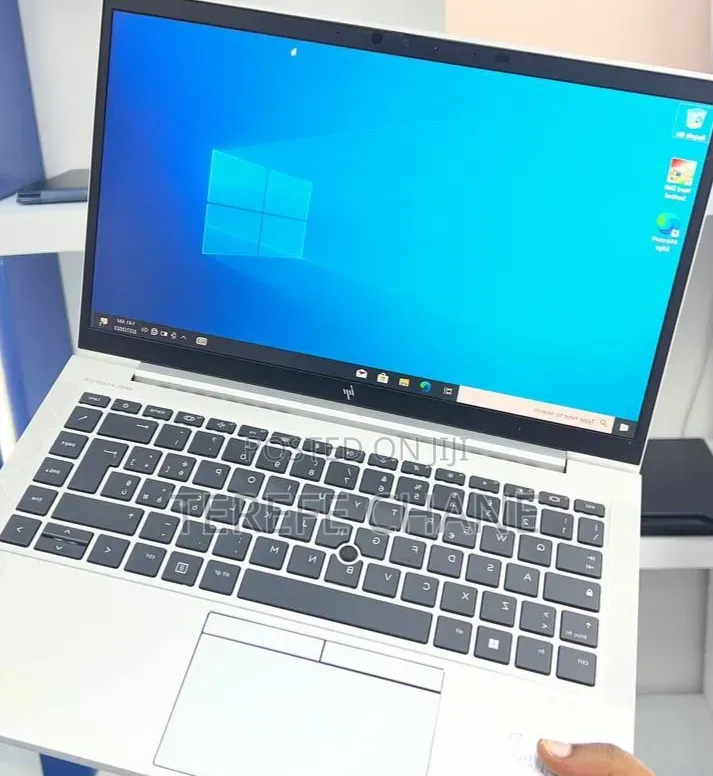 New Laptop HP EliteBook 845 G8 16GB AMD Ryzen 5 SSD 512GB