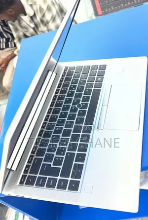 New Laptop HP EliteBook 845 G8 16GB AMD Ryzen 5 SSD 512GB